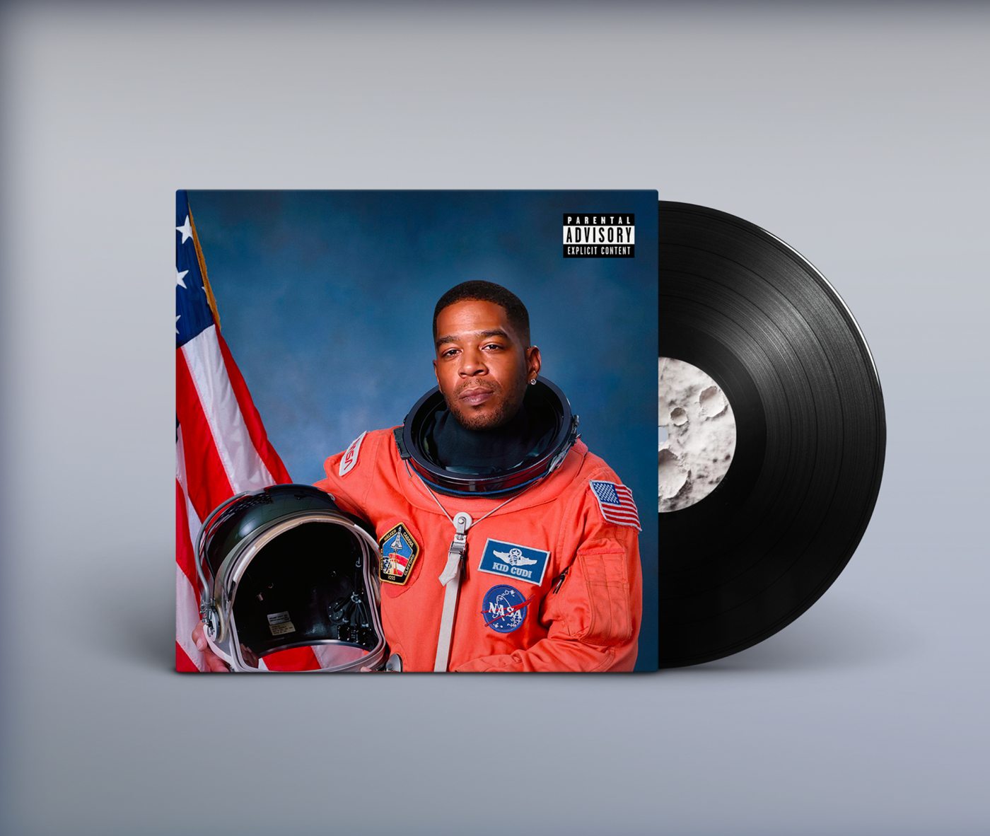 Mockup du vinyle Man on the Moon : Kid Cudi en cosmonaute et disque au macaron lunaire